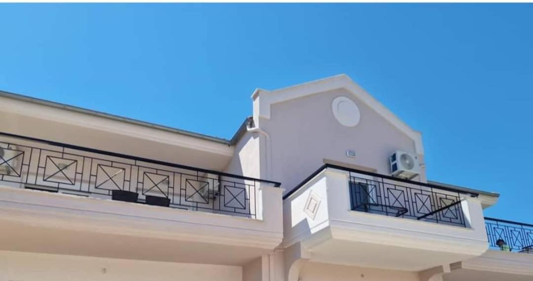 Xanthiotis Apartments Skala Rachoni  Buitenkant foto